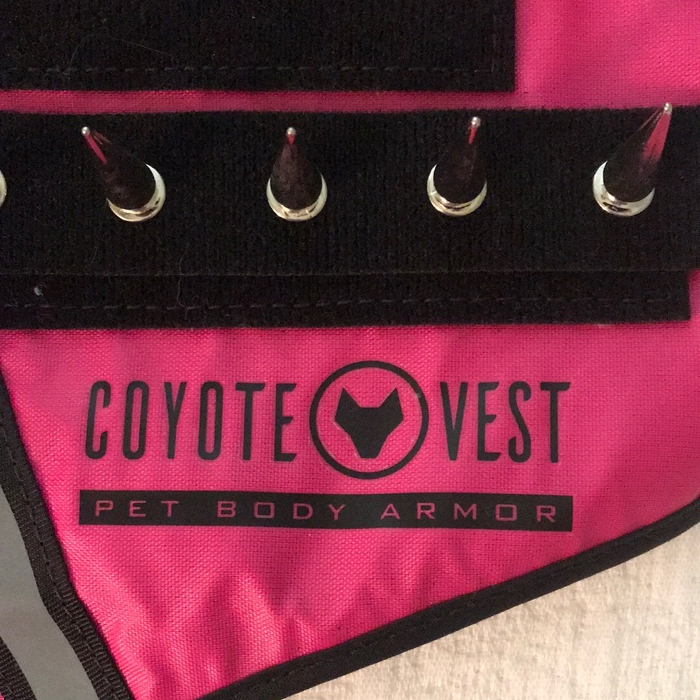 Coyote Vest Pet Body Armor for Dog or Cat Pink with Silver Spikes XS - Picture 3 of 15